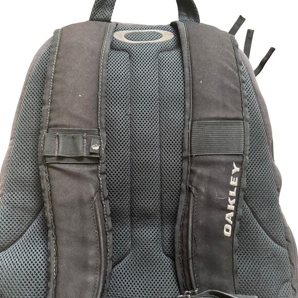 Oakley Backpack Laptop Holder Sunglasses Case Black Gray Multiple Compartments main image 10